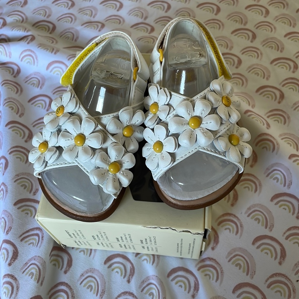 UGG Allairey Sandal